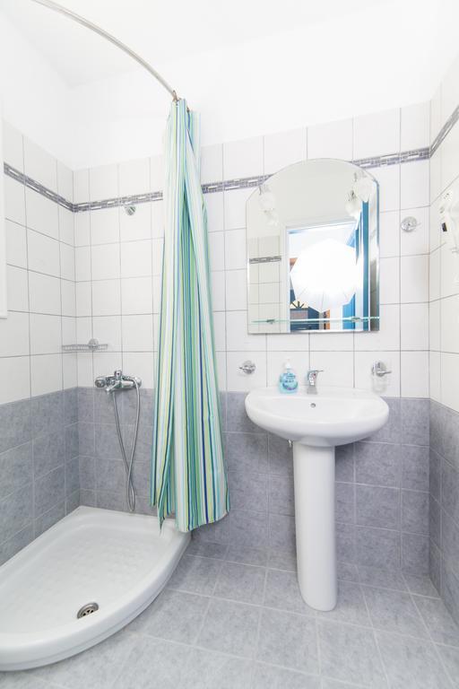 Astra Apartments Agios Prokopios  Værelse billede